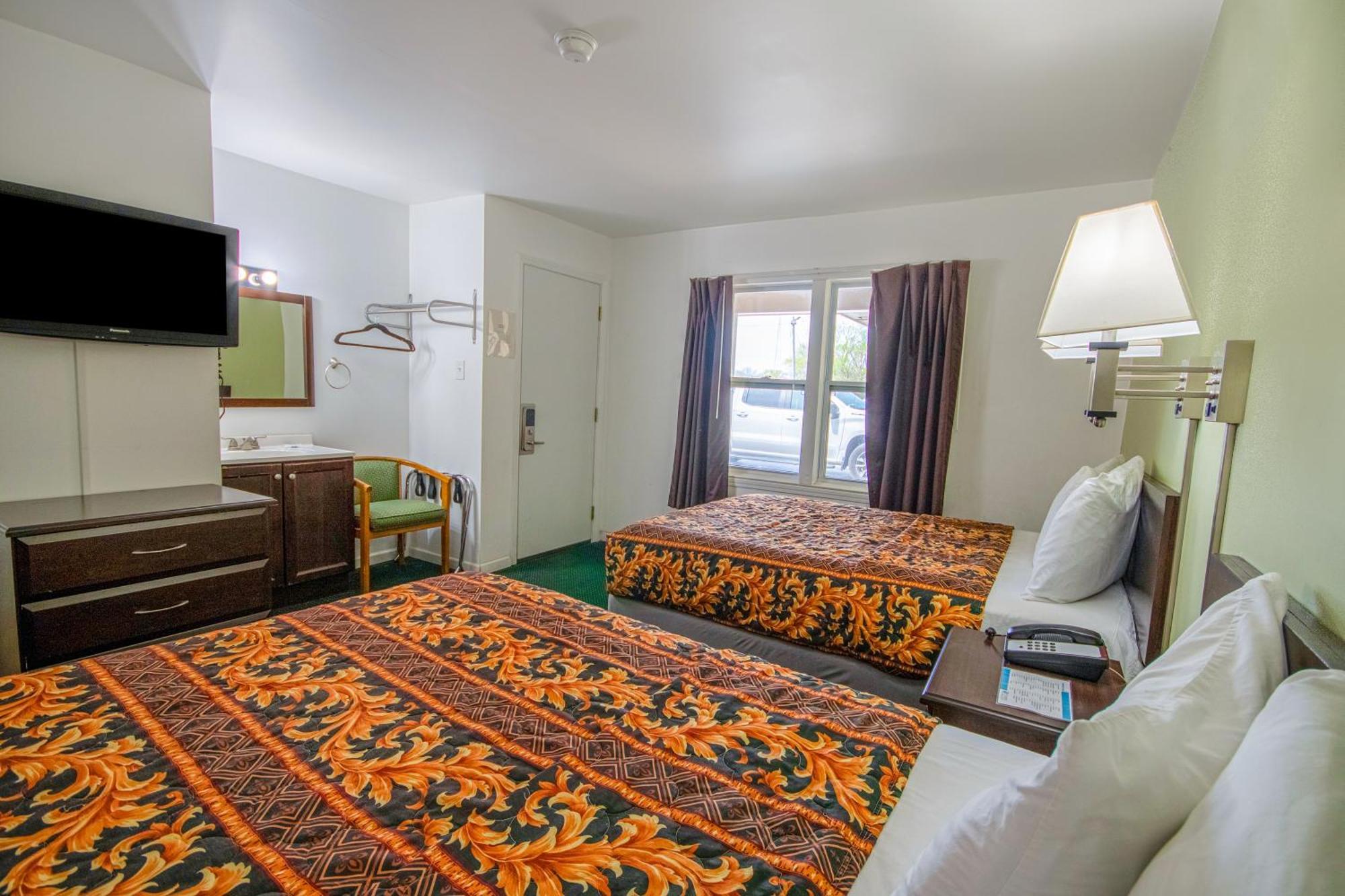 Oyo Travelier Motel Macon 외부 사진