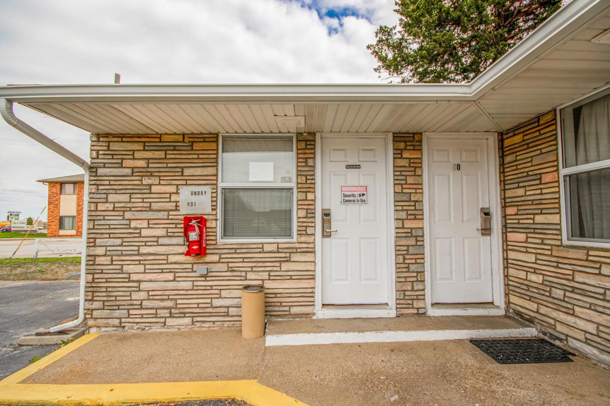 Oyo Travelier Motel Macon 외부 사진