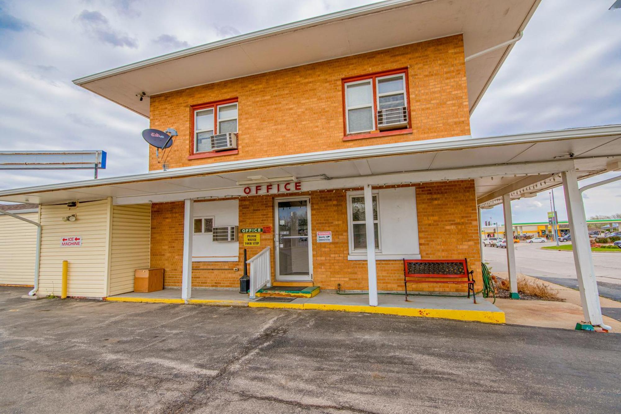 Oyo Travelier Motel Macon 외부 사진