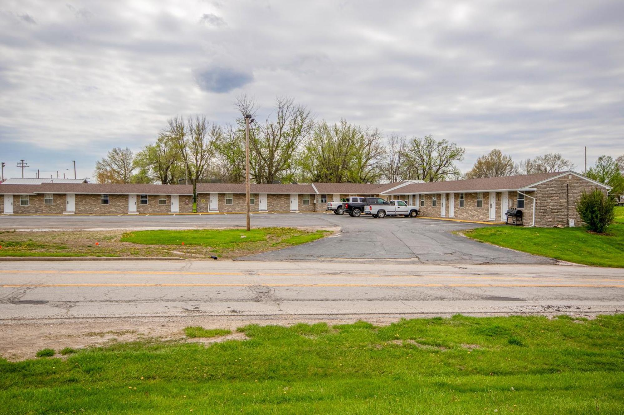 Oyo Travelier Motel Macon 외부 사진