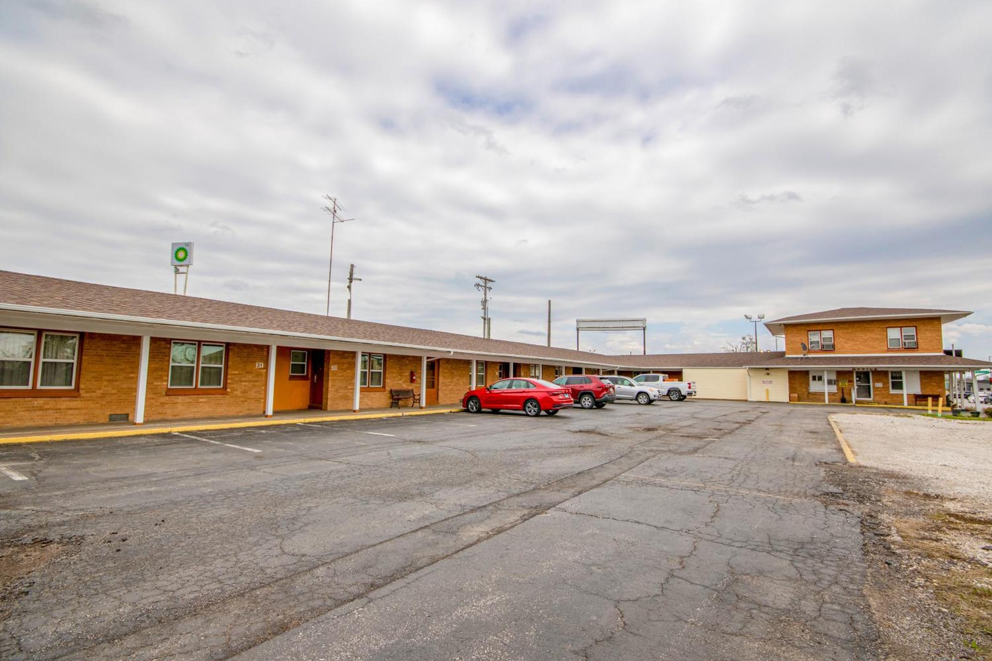 Oyo Travelier Motel Macon 외부 사진