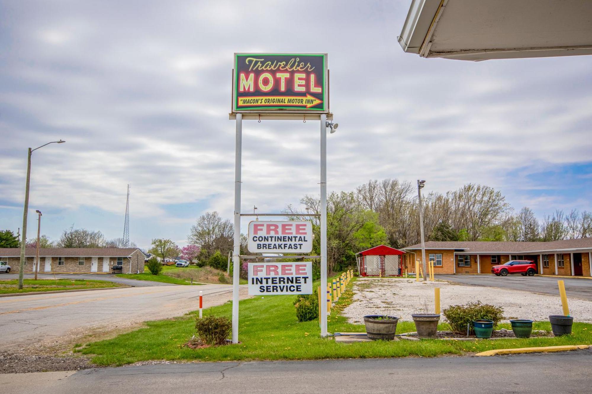 Oyo Travelier Motel Macon 외부 사진